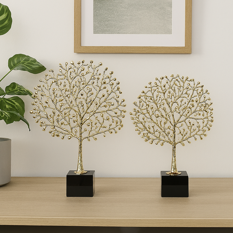 تحفة فاخرة على شكل شجرة، مثبتة على قاعدة رخامية